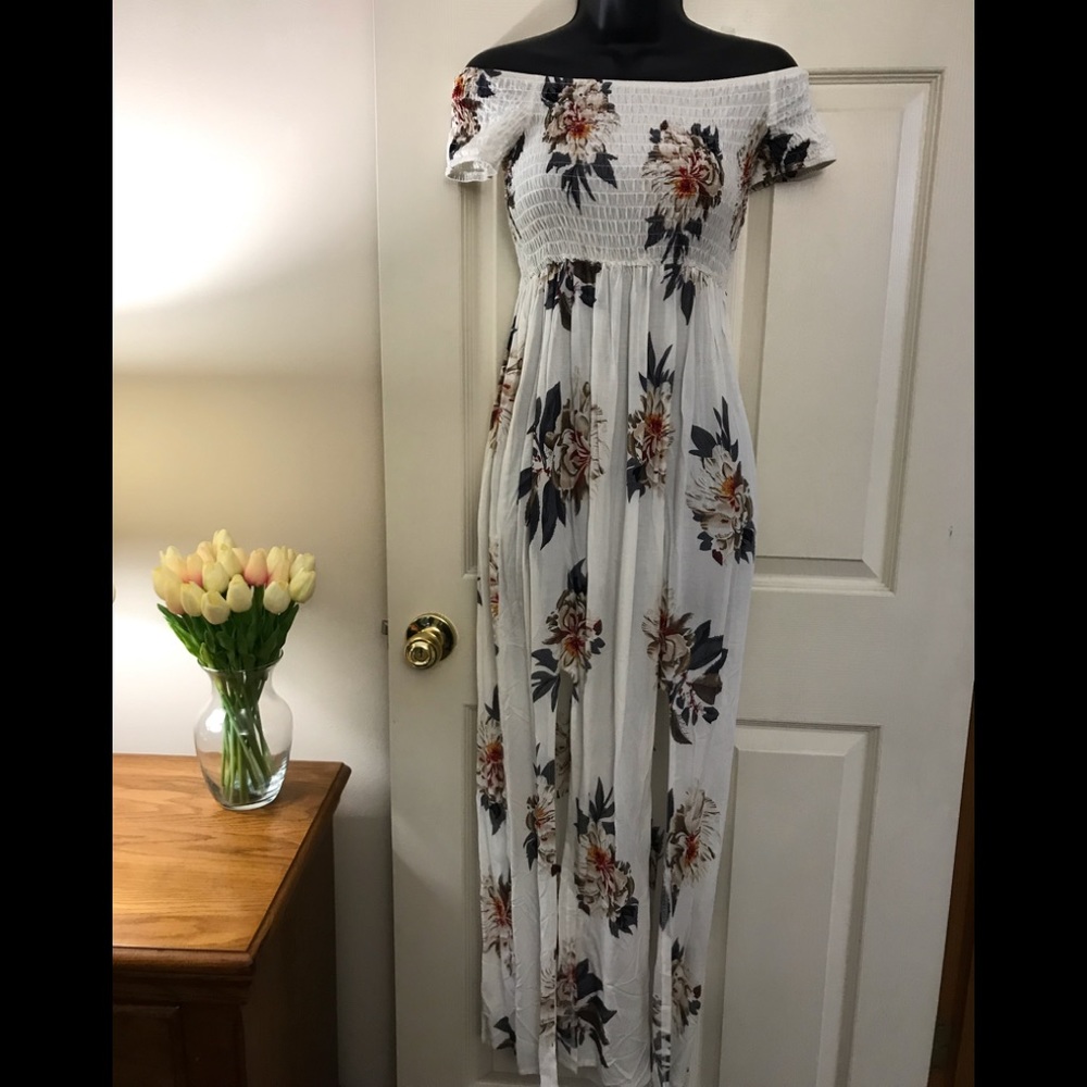 Maxi off shoulder dress size S